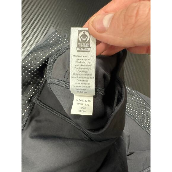 Athleta Hit It 9 Inch Bike Shorts Black Size Small Athletic Gym Casual - Picture 8 of 13